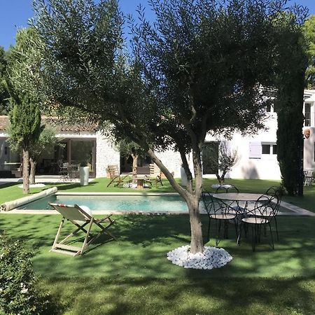 LʼIsle-sur-la-Sorgue La Maison 1440 المظهر الخارجي الصورة