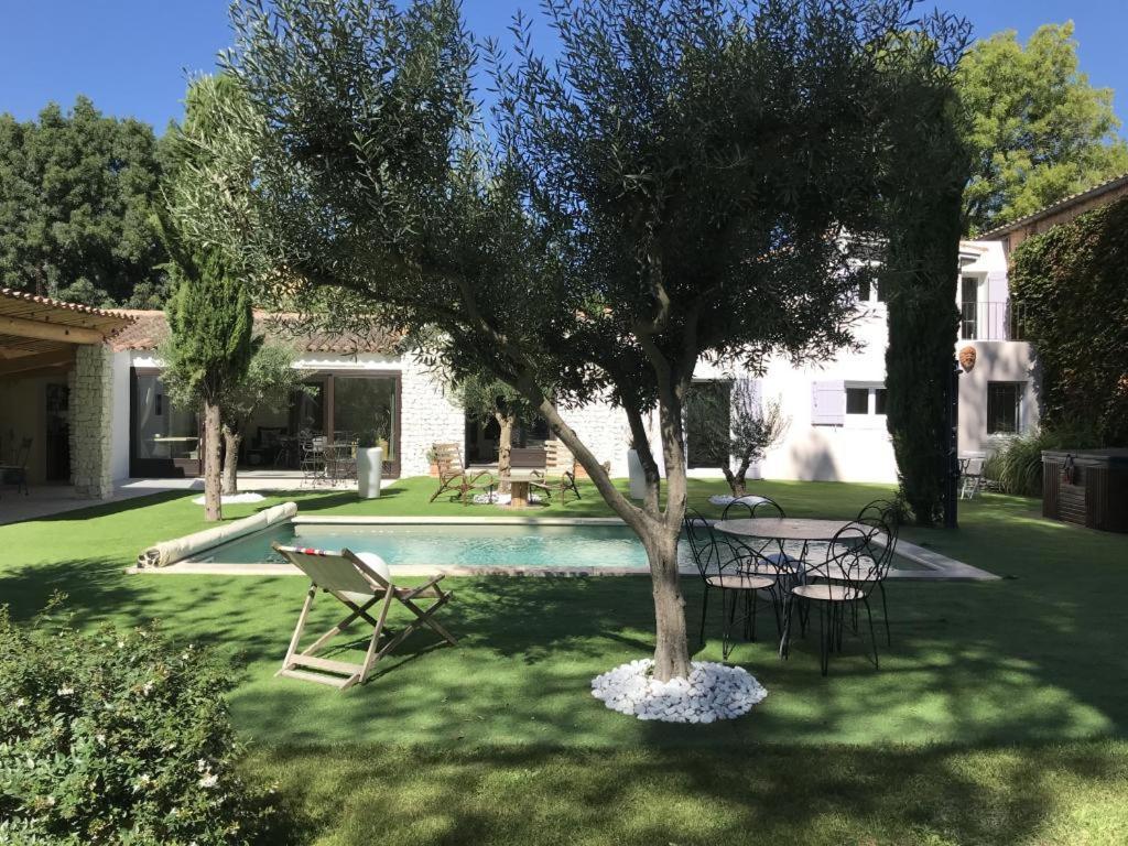 LʼIsle-sur-la-Sorgue La Maison 1440 المظهر الخارجي الصورة