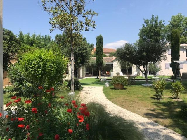 LʼIsle-sur-la-Sorgue La Maison 1440 المظهر الخارجي الصورة